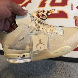 Air Jordan 4 off white sail